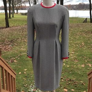 Terrific vintage Ms. Chaus 80s dress.